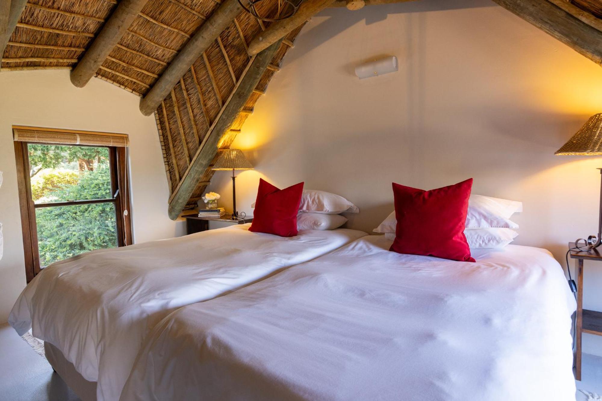 Serene, Thatched Apartment In Noordhoek, Kapstaden Eksteriør billede